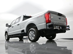 Used 2025  Ford Super Duty F-250 4WD XLT Crew Cab SRW 6&period;75' Box at Landmark Auto Credit Center near springfield&comma; IL