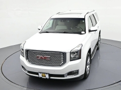 Used 2016  GMC Yukon 4d SUV 4WD Denali at Landmark Auto Credit Center near springfield&comma; IL