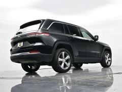 Used 2025  Jeep Grand Cherokee Limited 4x4 at Landmark Auto Credit Center near springfield&comma; IL