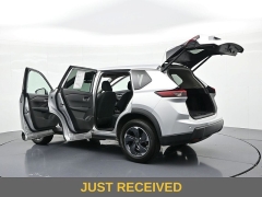 Used 2024  Nissan Rogue FWD SV at Landmark Auto Credit Center near springfield&comma; IL