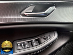 Used 2024  Jeep Grand Cherokee Altitude 4x4 at Landmark Auto Credit Center near springfield&comma; IL