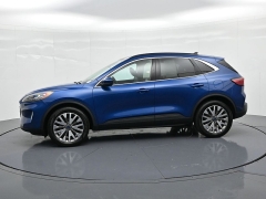 Used 2022  Ford Escape Titanium AWD at Landmark Auto Credit Center near springfield&comma; IL