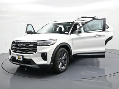 Used 2025  Ford Explorer Active 4WD at Landmark Auto Credit Center near springfield&comma; IL