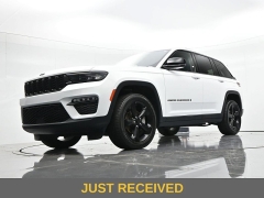Used 2023  Jeep Grand Cherokee Limited 4x4 at Landmark Auto Credit Center near springfield&comma; IL