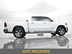 Used 2020  Ram 1500 4WD Crew Cab Laramie at Landmark Auto Credit Center near springfield&comma; IL
