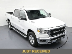 Used 2022  Ram 1500 4WD Big Horn Crew Cab 5'7" Box at Landmark Auto Credit Center near springfield&comma; IL