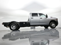 Used 2024  Ram 3500 Cab-Chassis 2WD Tradesman Crew Cab 60" CA 172&period;4" WB at Landmark Auto Credit Center near springfield&comma; IL
