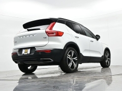 Used 2020  Volvo XC40 4d SUV FWD T4 R-Design at Landmark Auto Credit Center near springfield&comma; IL
