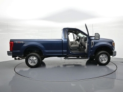 Used 2018  Ford Super Duty F-350 SRW 4WD Reg Cab 8' Box at Landmark Auto Credit Center near springfield&comma; IL