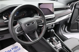 Used 2025  Jeep Compass Trailhawk 4x4 at Landmark Auto Credit Center near springfield&comma; IL