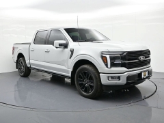 Used 2024  Ford F-150 Platinum 4WD SuperCrew Box at Landmark Auto Credit Center near springfield&comma; IL