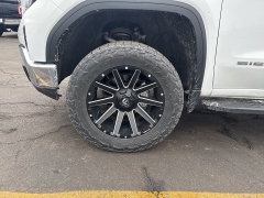 Used 2024  GMC Sierra 1500 4WD Crew Cab 147" SLT at Landmark Auto Credit Center near springfield&comma; IL