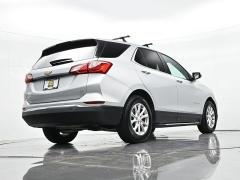 Used 2018  Chevrolet Equinox 4d SUV FWD LT w&sol;1LT at Landmark Auto Credit Center near springfield&comma; IL