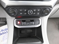 Used 2020  GMC Acadia 4d SUV FWD SLT V6 at Landmark Auto Credit Center near springfield&comma; IL