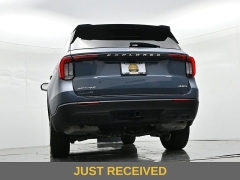 Used 2025  Ford Explorer Active 4WD at Landmark Auto Credit Center near springfield&comma; IL