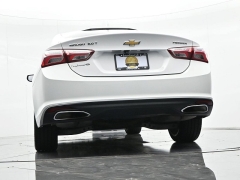 Used 2020  Chevrolet Malibu 4d Sedan Premier at Landmark Auto Credit Center near springfield&comma; IL