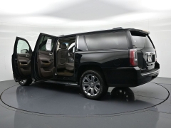 Used 2016  GMC Yukon XL 4d SUV 4WD Denali at Landmark Auto Credit Center near springfield&comma; IL