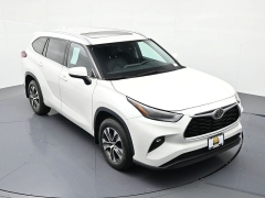 Used 2021  Toyota Highlander XLE AWD at Landmark Auto Credit Center near springfield&comma; IL