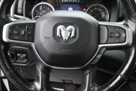 Used 2020  Ram 1500 4WD Crew Cab Laramie at Landmark Auto Credit Center near springfield&comma; IL