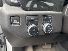 Used 2024  GMC Sierra 1500 4WD Crew Cab 147" SLT at Landmark Auto Credit Center near springfield&comma; IL