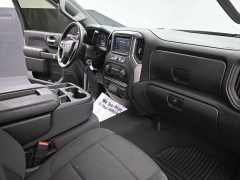Used 2021  Chevrolet Silverado 1500 4WD Double Cab 147" Custom at Landmark Auto Credit Center near springfield&comma; IL