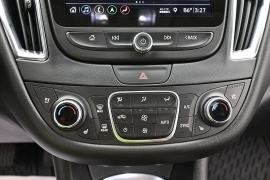 Used 2020  Chevrolet Malibu 4d Sedan Premier at Landmark Auto Credit Center near springfield&comma; IL