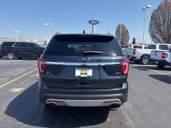 Used 2017  Ford Explorer 4d SUV 4WD XLT at Landmark Auto Credit Center near springfield&comma; IL