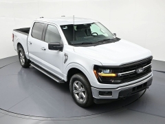 Used 2025  Ford F-150 XLT 4WD SuperCrew 5&period;5' Box at Landmark Auto Credit Center near springfield&comma; IL