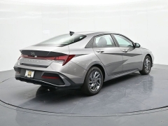 Used 2024  Hyundai Elantra SEL Convenience IVT at Landmark Auto Credit Center near springfield&comma; IL