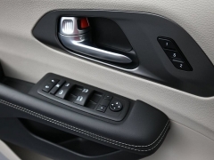Used 2024  Chrysler Pacifica Touring L FWD at Landmark Auto Credit Center near springfield&comma; IL