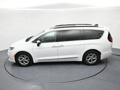 Used 2023  Chrysler Pacifica Limited FWD at Landmark Auto Credit Center near springfield&comma; IL
