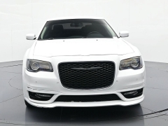Used 2022  Chrysler 300 Touring L AWD at Landmark Auto Credit Center near springfield&comma; IL
