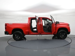Used 2024  Chevrolet Silverado 1500 4WD Crew Cab 147" Custom Trail Boss at Landmark Auto Credit Center near springfield&comma; IL