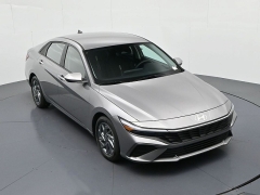Used 2024  Hyundai Elantra SEL IVT at Landmark Auto Credit Center near springfield&comma; IL