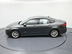 Used 2019  Ford Fusion Hybrid 4d Sedan FWD SE at Landmark Auto Credit Center near springfield&comma; IL