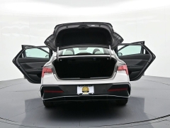 Used 2024  Hyundai Elantra Limited IVT at Landmark Auto Credit Center near springfield&comma; IL