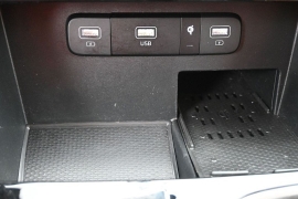 Used 2023  Kia Carnival SX Prestige FWD at Landmark Auto Credit Center near springfield&comma; IL