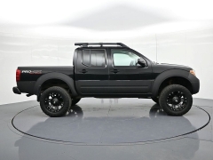 Used 2011  Nissan Frontier 4WD Crew Cab SWB Auto PRO-4X at Landmark Auto Credit Center near springfield&comma; IL