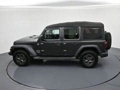 Used 2018  Jeep Wrangler Unlimited 4d SUV 4WD Sport at Landmark Auto Credit Center near springfield&comma; IL