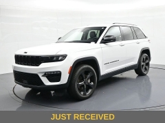 Used 2023  Jeep Grand Cherokee Limited 4x4 at Landmark Auto Credit Center near springfield&comma; IL