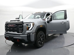 Used 2024  GMC Sierra 2500HD 4WD Crew Cab 159" AT4 at Landmark Auto Credit Center near springfield&comma; IL
