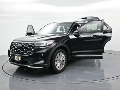 Used 2025  Ford Explorer Platinum 4WD at Landmark Auto Credit Center near springfield&comma; IL