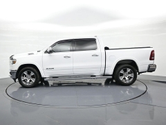 Used 2020  Ram 1500 4WD Crew Cab Laramie at Landmark Auto Credit Center near springfield&comma; IL