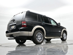 Used 2006  Ford Explorer 4d SUV 2WD Eddie Bauer V8 at Landmark Auto Credit Center near springfield&comma; IL