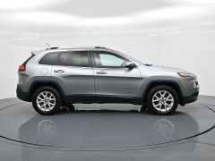 Used 2015  Jeep Cherokee 4WD 4dr Latitude at Landmark Auto Credit Center near springfield&comma; IL