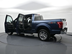 Used 2017  Ford F-150 4WD SuperCrew Lariat 5 1&sol;2 at Landmark Auto Credit Center near springfield&comma; IL