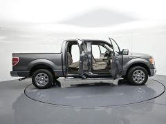 Used 2010  Ford F-150 2WD Supercrew XLT 5 1&sol;2 at Landmark Auto Credit Center near springfield&comma; IL