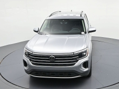Used 2026  Volkswagen Atlas 2&period;0T SE w&sol;Technology FWD at Landmark Auto Credit Center near springfield&comma; IL
