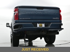 Used 2024  Chevrolet Silverado 3500HD 4WD Crew Cab 159" High Country Dsl at Landmark Auto Credit Center near springfield&comma; IL