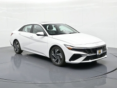 Used 2024  Hyundai Elantra Limited IVT at Landmark Auto Credit Center near springfield&comma; IL